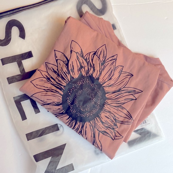 SHEIN SHEIN EZwear Rolled Sleeve Sunflower Print Tee‎ in Pink, Size XS, NIB - Picture 10 of 10